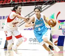 完美体育平台官网-俄克拉荷马雷霆发布备战花絮，转会期刷新队史纪录，CBA季后赛任务艰巨，年轻球员得到机会