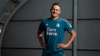 完美体育app官方网站-费耶诺德赛后迎来里程碑；志在德国杯名次提升；态度坚定；团队化学反应显著