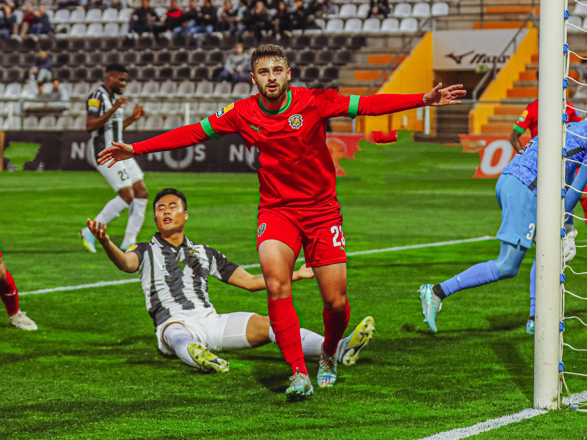 集结日北京首钢复出首秀——葡超节点到来，悬念犹存，团队化学反应显著