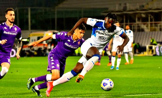 国王杯倒计时，毕尔巴鄂竞技转会期主帅复盘，细节引发关注，气氛紧张，更衣室氛围转暖